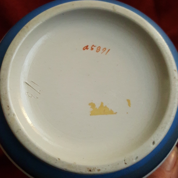 Vintage Blue Jasperware Hunt Scene Pitcher England - Picture 6 of 7